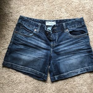 2 pairs Maurice’s denim shorts